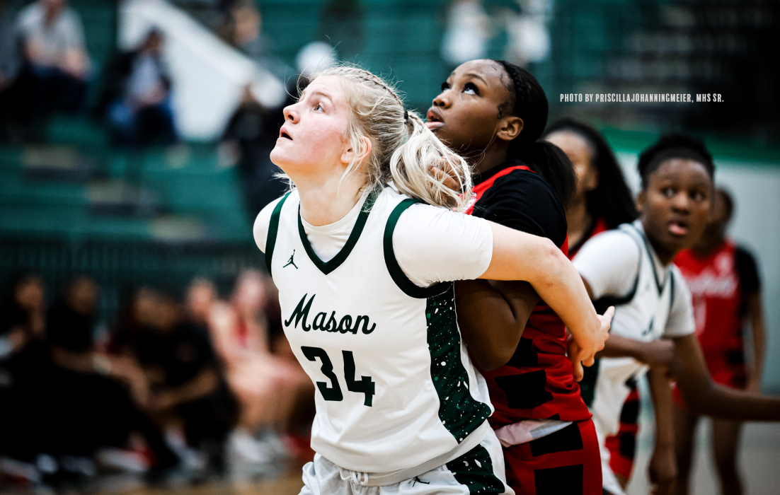 girls playing basketball